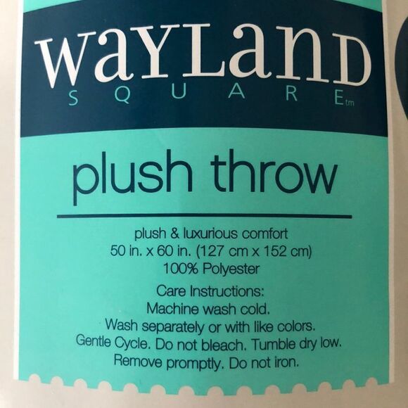 Wayland Square Gray Plaid Plush Throw - Picture 4 of 5